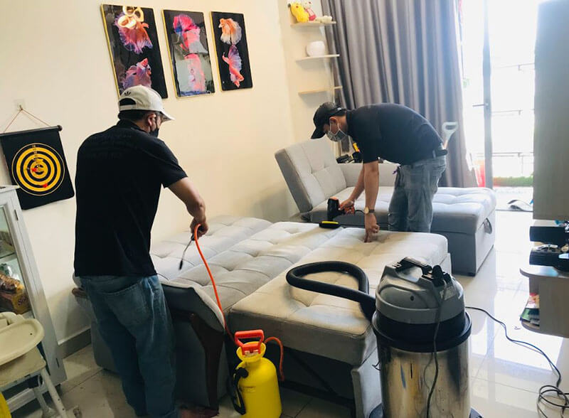Dịch vụ giặt sofa quận 4