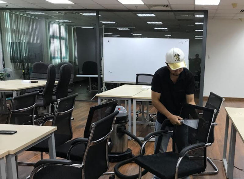 Dịch vụ giặt ghế văn phòng quận 2