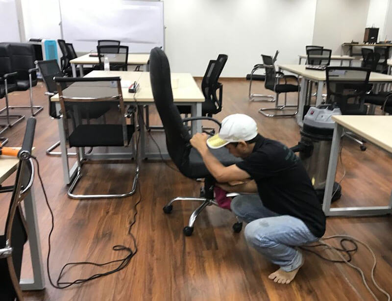 Dịch vụ giặt ghế văn phòng quận 3